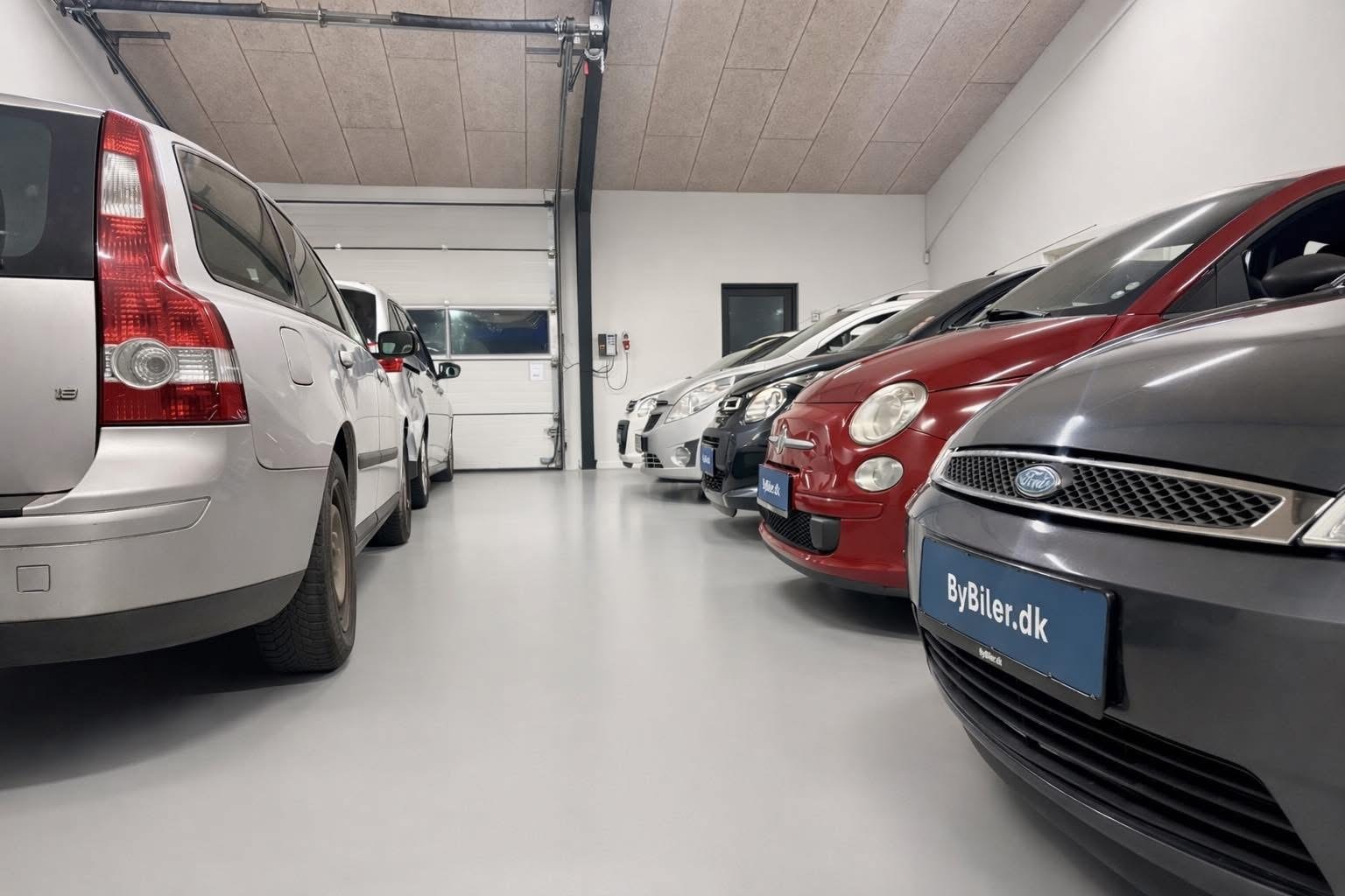 ByBiler – udlejningsbiler i showroom