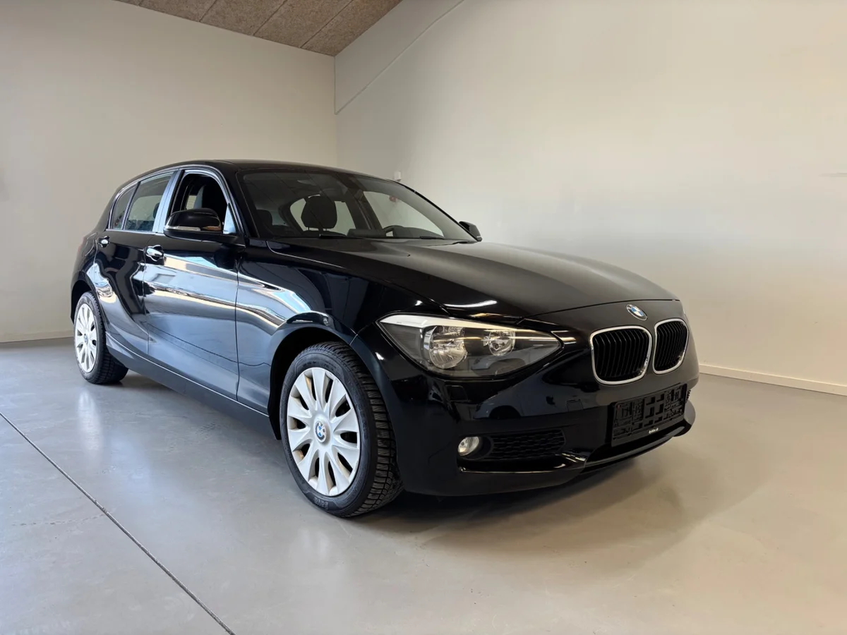 Premium udlejningsbil hos ByBiler – BMW 1-serie · og lignende